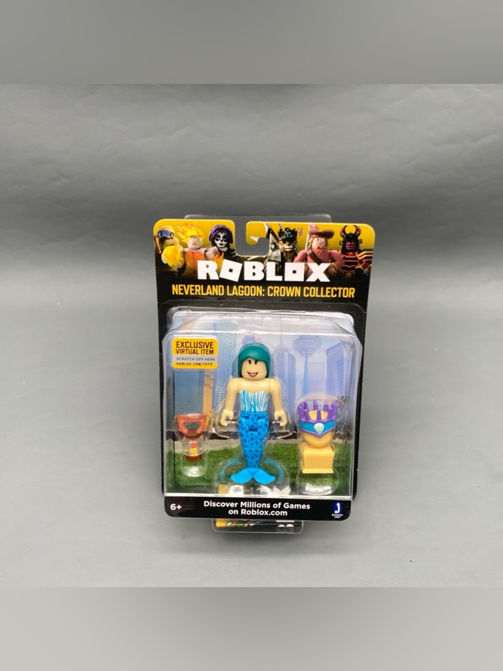 NEW Roblox Neverland Lagoon: Crown Collector Figure w/Exclusive Code NIP